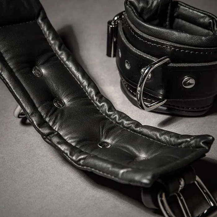 Padded Leather Wrist Cuffs Fetters Restraints