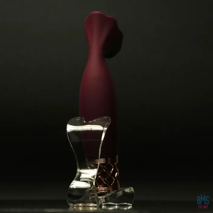 Vibrators Pillow Talk Pillow Talk Secrets Passion Clitoral Vibrator Wine