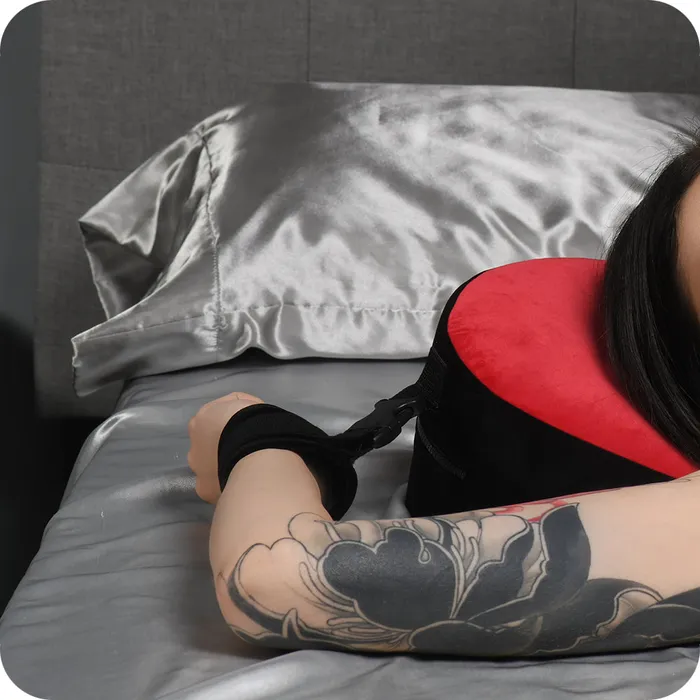 Vibrators XR Brands Bedroom Bliss Bondage Love Pillow